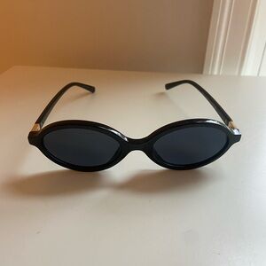 Retro Oval 🖤 Sunglasses Black NWT